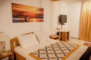 Апартаменты Bivalvia Apartments Улцинь Номер-студио с видом на бассейн-1